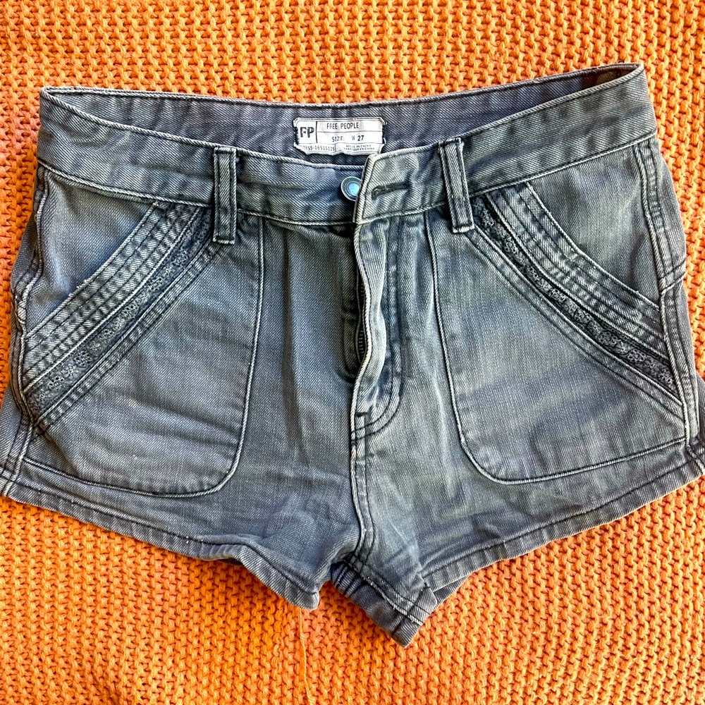 Free People - High Waisted Black / Grey Shorts, size 27